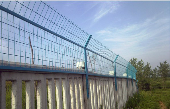 陕西防护网锌钢护栏厂家