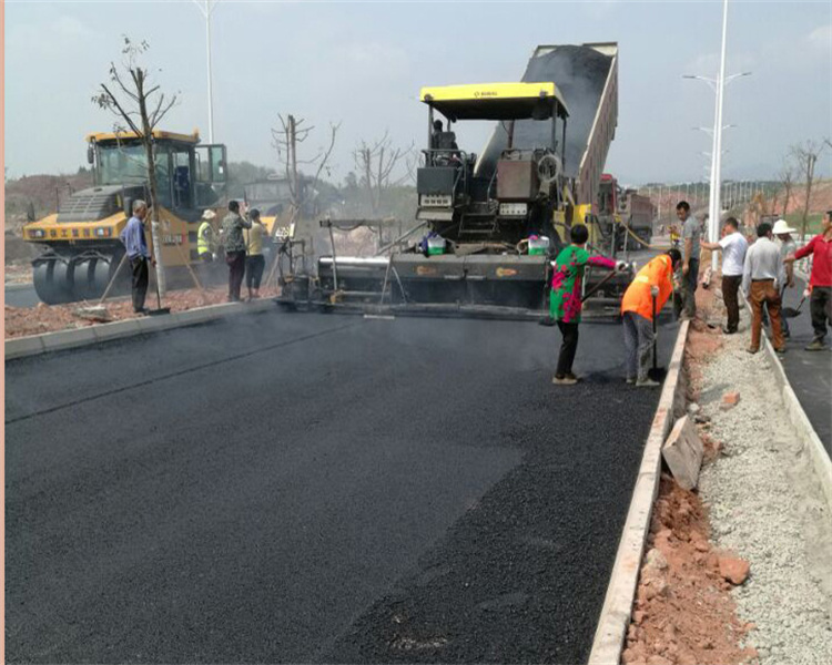 成都沥青路面多少钱 四川沥青道路维护 南充橡胶沥青质量上乘