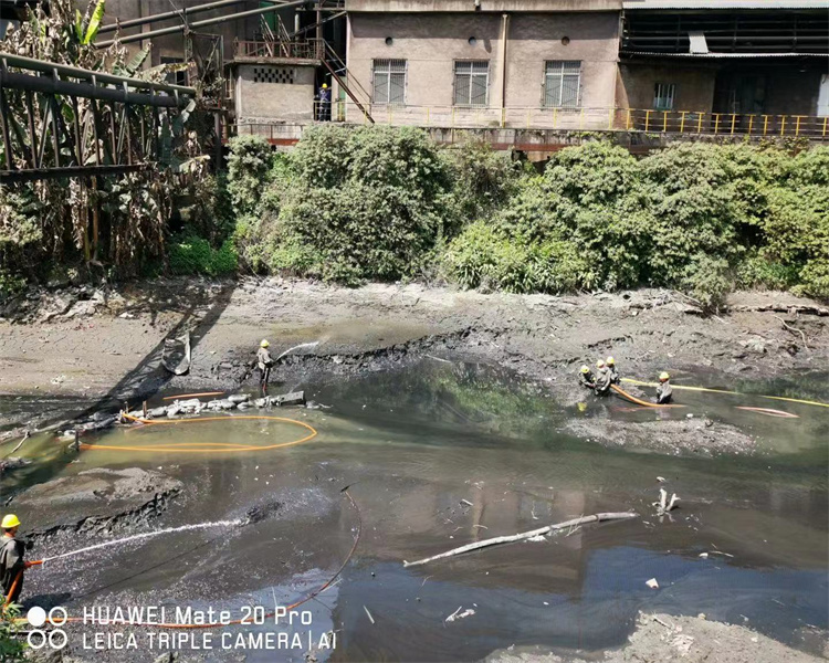 永川污水转运施工_成都工厂清掏化粪池_重庆屋顶防水补漏价格