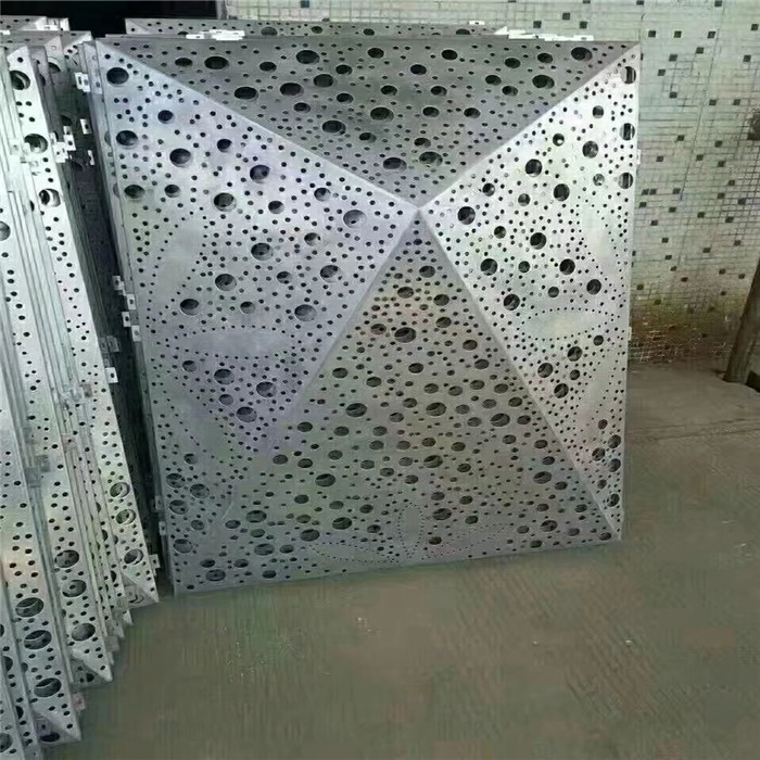 成都外墻沖孔鋁單板銷售