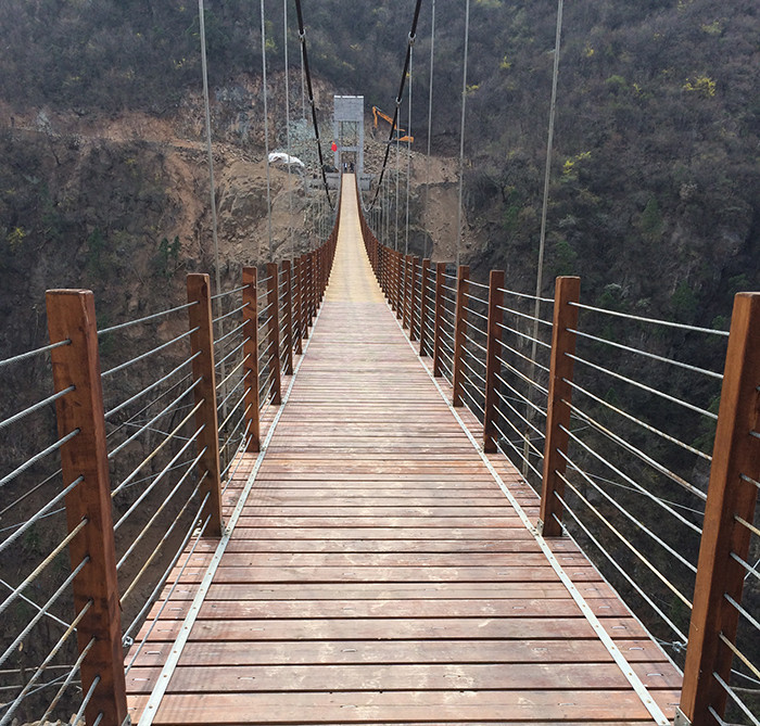 云南木质吊桥设计