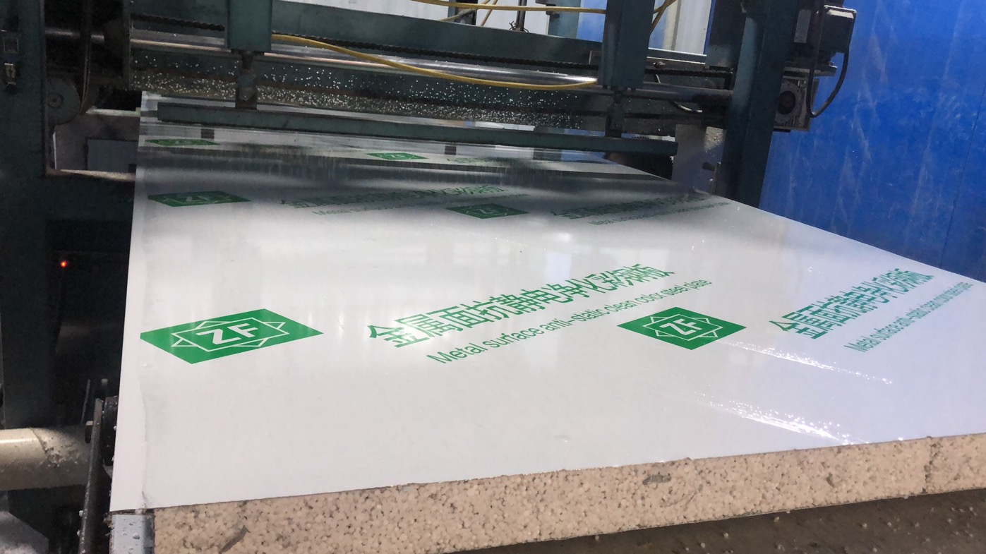 西安硅岩彩钢净化板生产