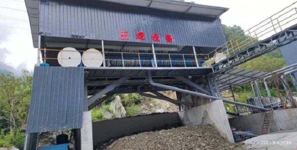 四川污泥脫水設備價格