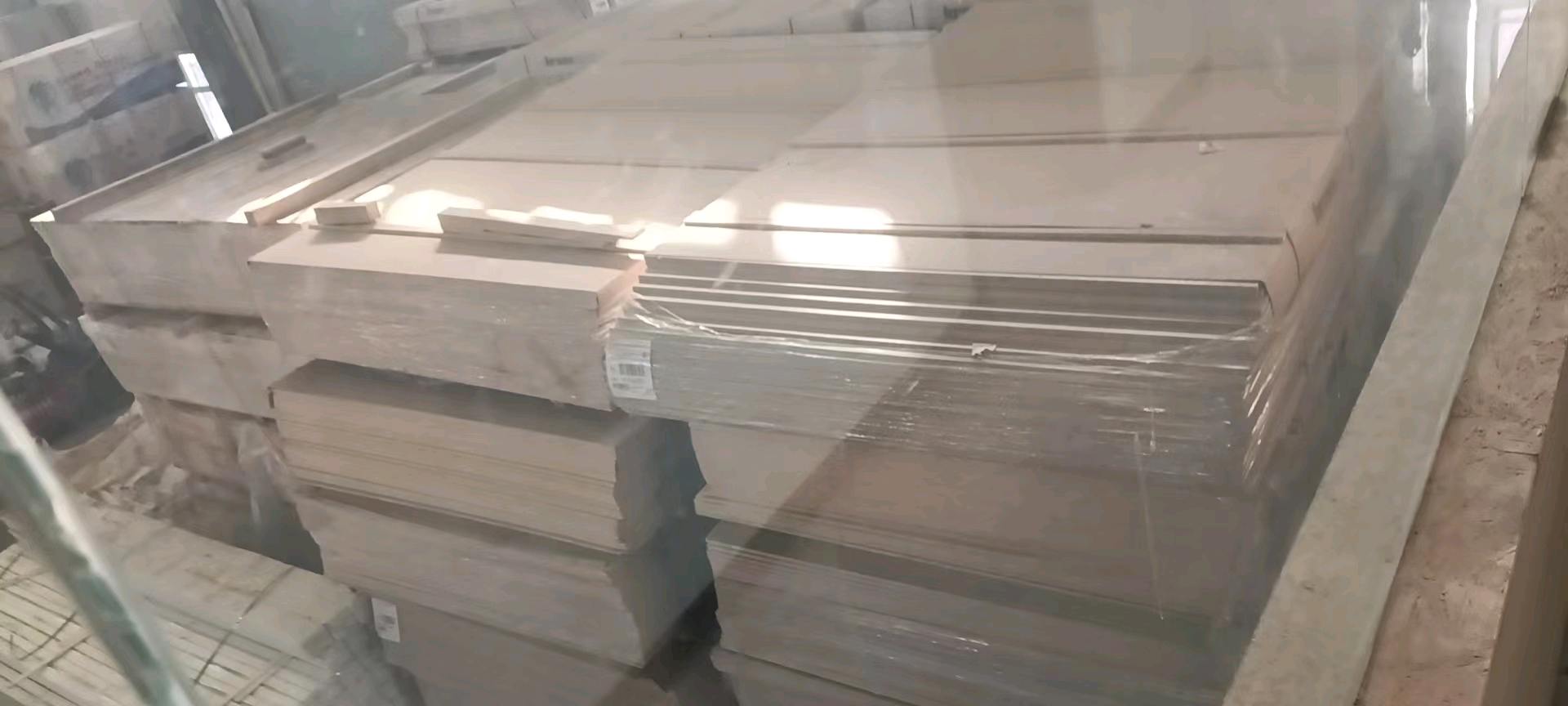西安加松三级刨光板制造