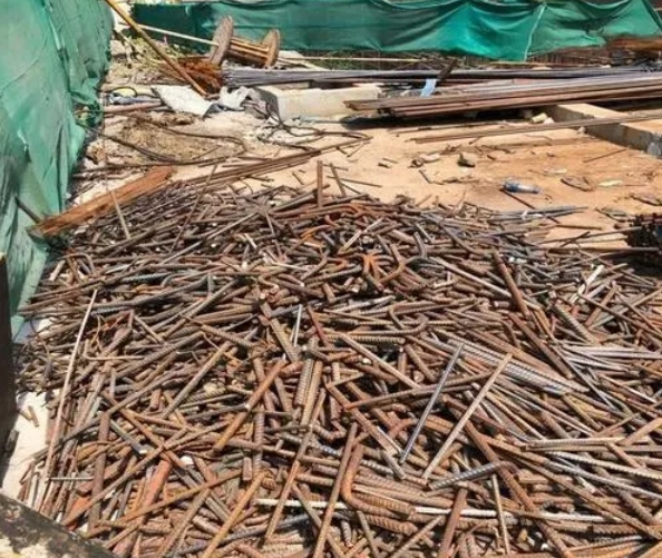 旧方木建筑废料回收