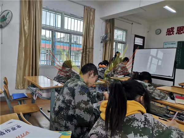 陕西叛逆孩子教育学校：家有叛逆期女孩怎么去教育!
