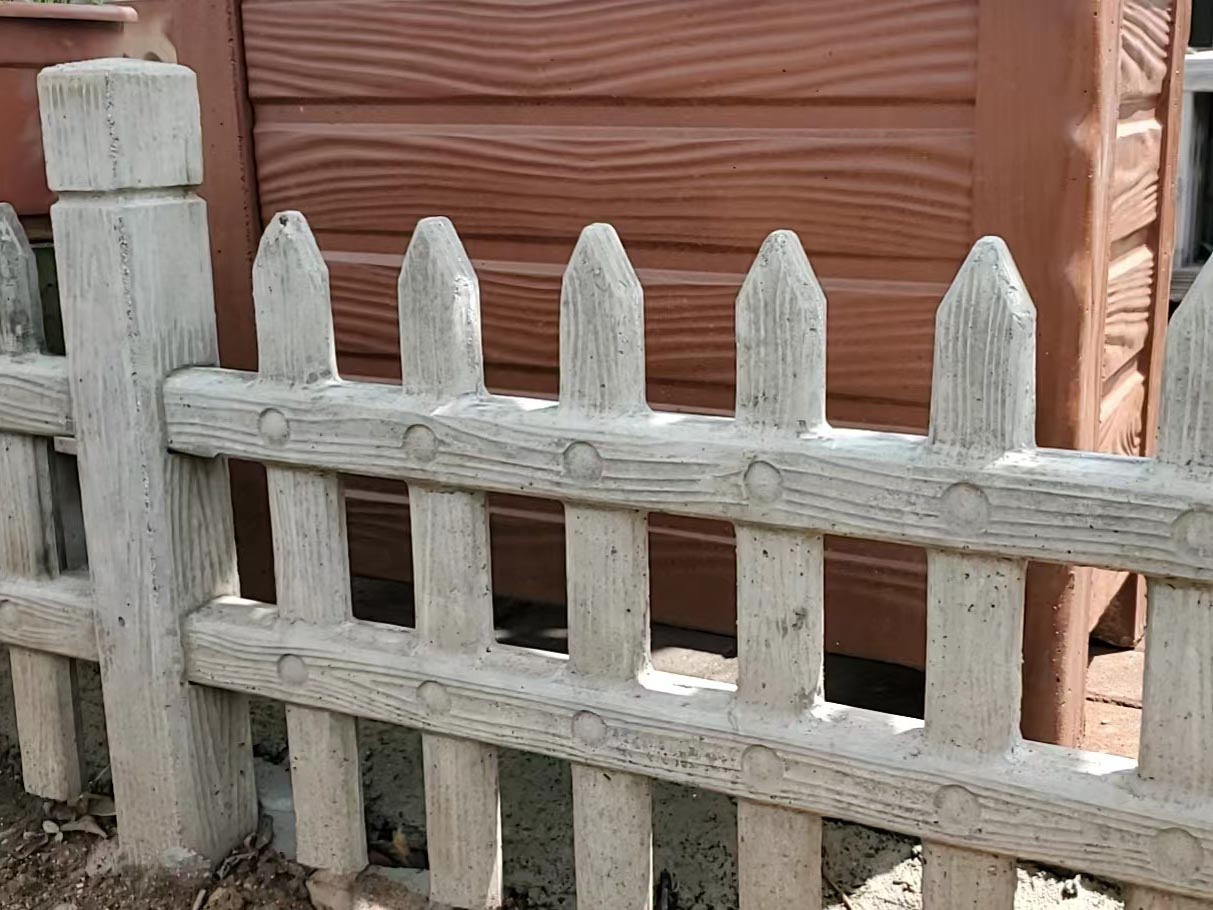 想要知道南充水泥预制栏杆做漆拉木纹的方法吗？看这里
