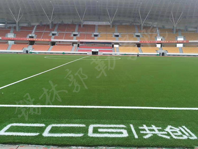 你知道宁夏人造草坪足球场的施工步骤吗？