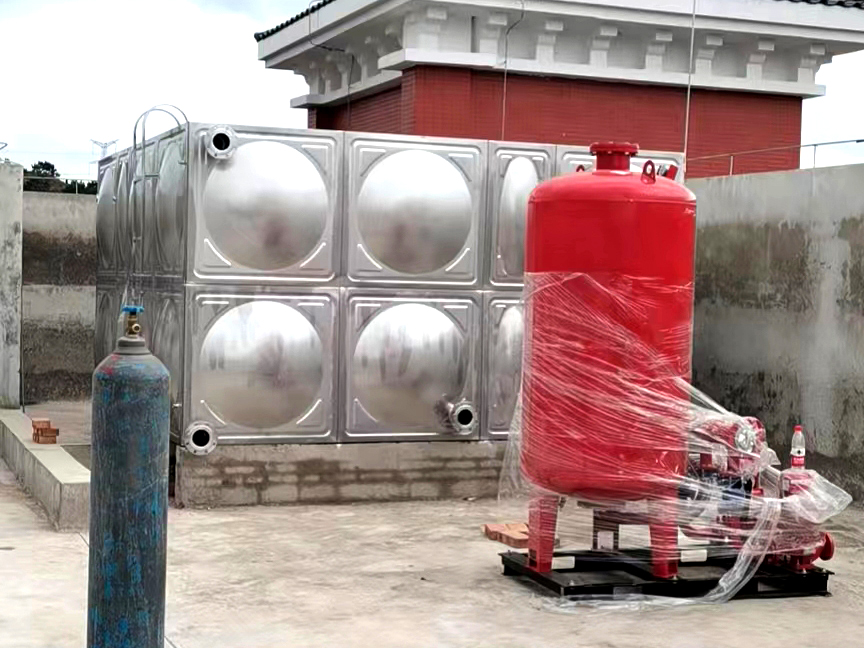 四川不锈钢水箱厂家带你了解不锈钢水箱保温材料之间的对比？