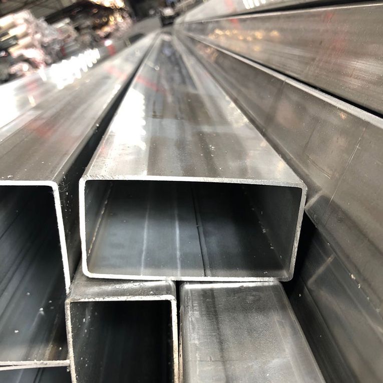 关于在成都不锈钢钢管厂家该如何选择？