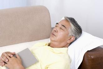 睡觉能使老年人更能长寿