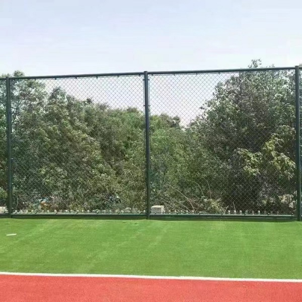 足球场护栏