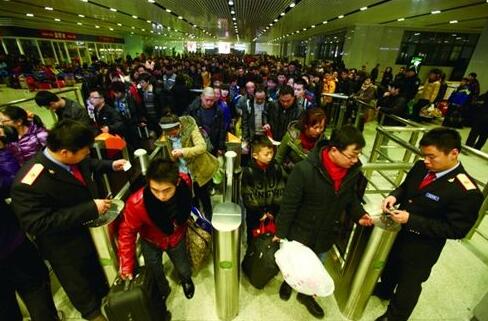武广高铁开通十年累计运客超10亿人次