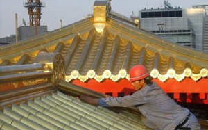 金属瓦屋顶如何做避雷措施？