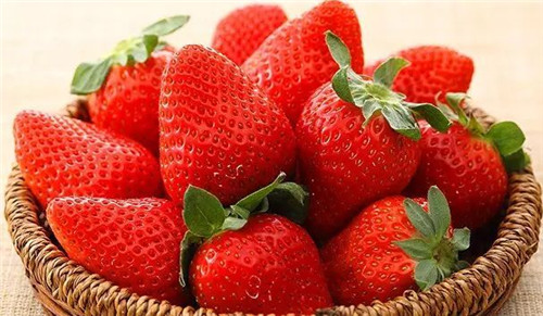 郑州水果配送将新鲜草莓送您家中
