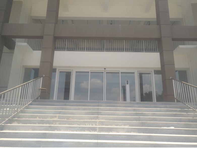 信阳市戒毒所型材移自动门