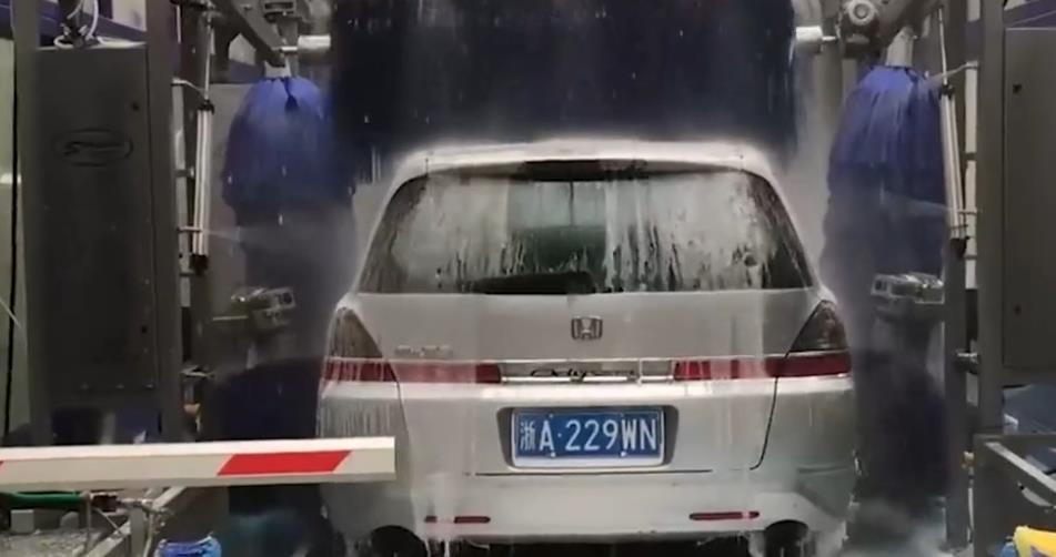 观察：舍、得有度，汽车行业“拥抱变化”的正确姿势