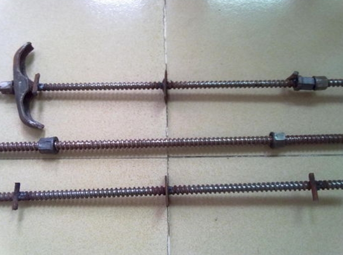 银川三段止水螺杆厂家介绍三段止水螺杆的构造及运用