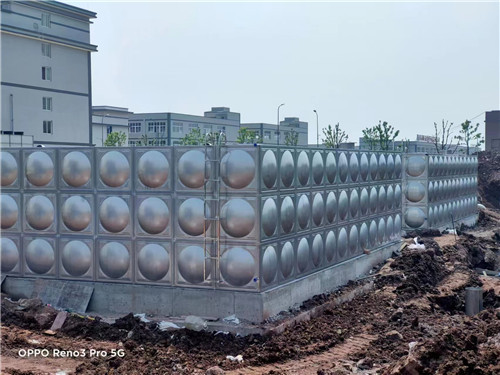 四川不锈钢方形水箱安装案例