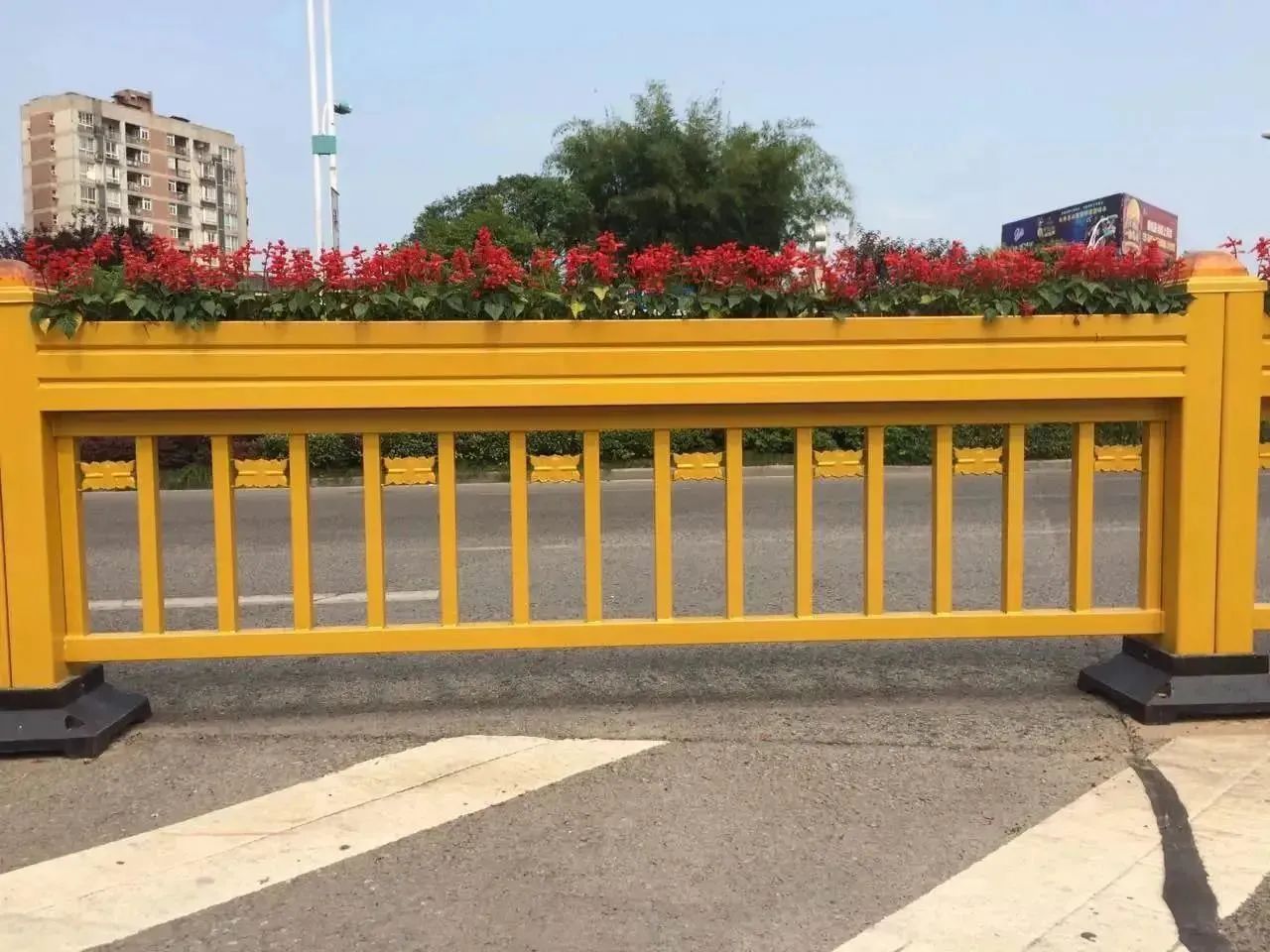 黄金护栏厂家