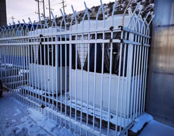 新疆博乐9000平米温泉酒店空气能采暖项目