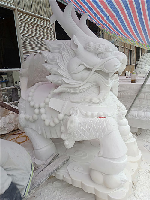 四川汉白玉麒麟的雕刻艺术