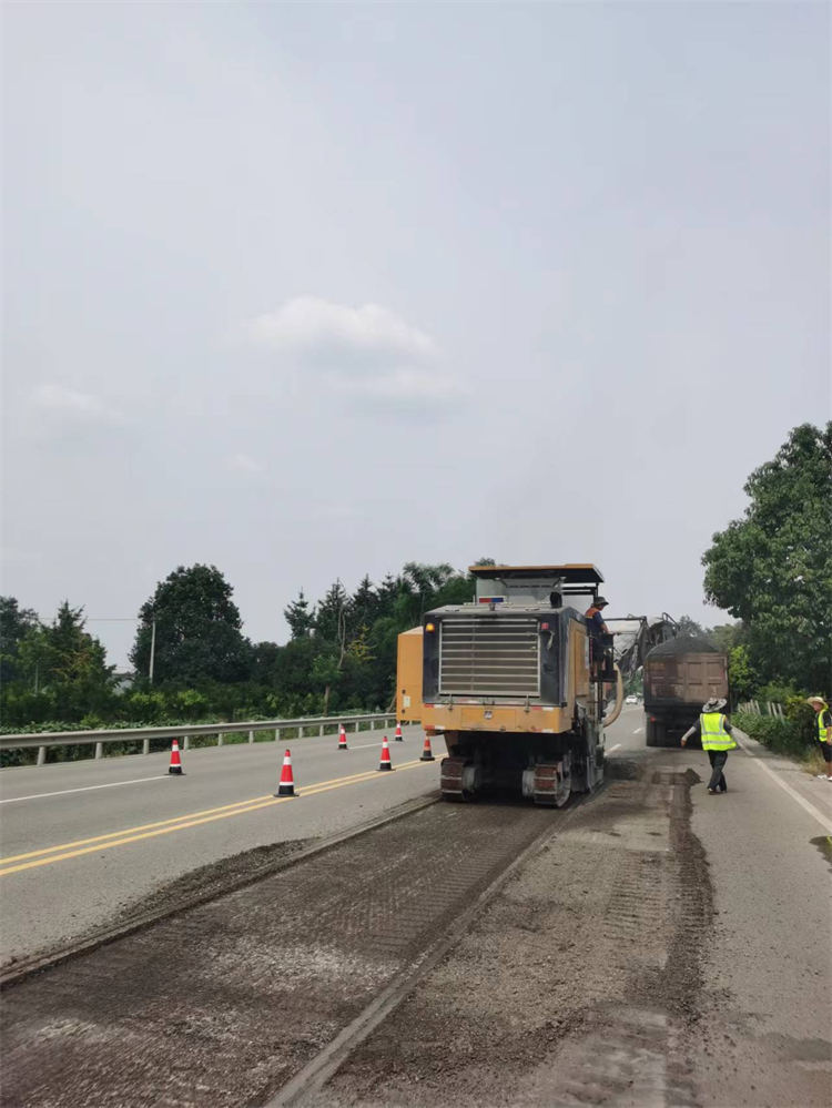 成都沥青道路